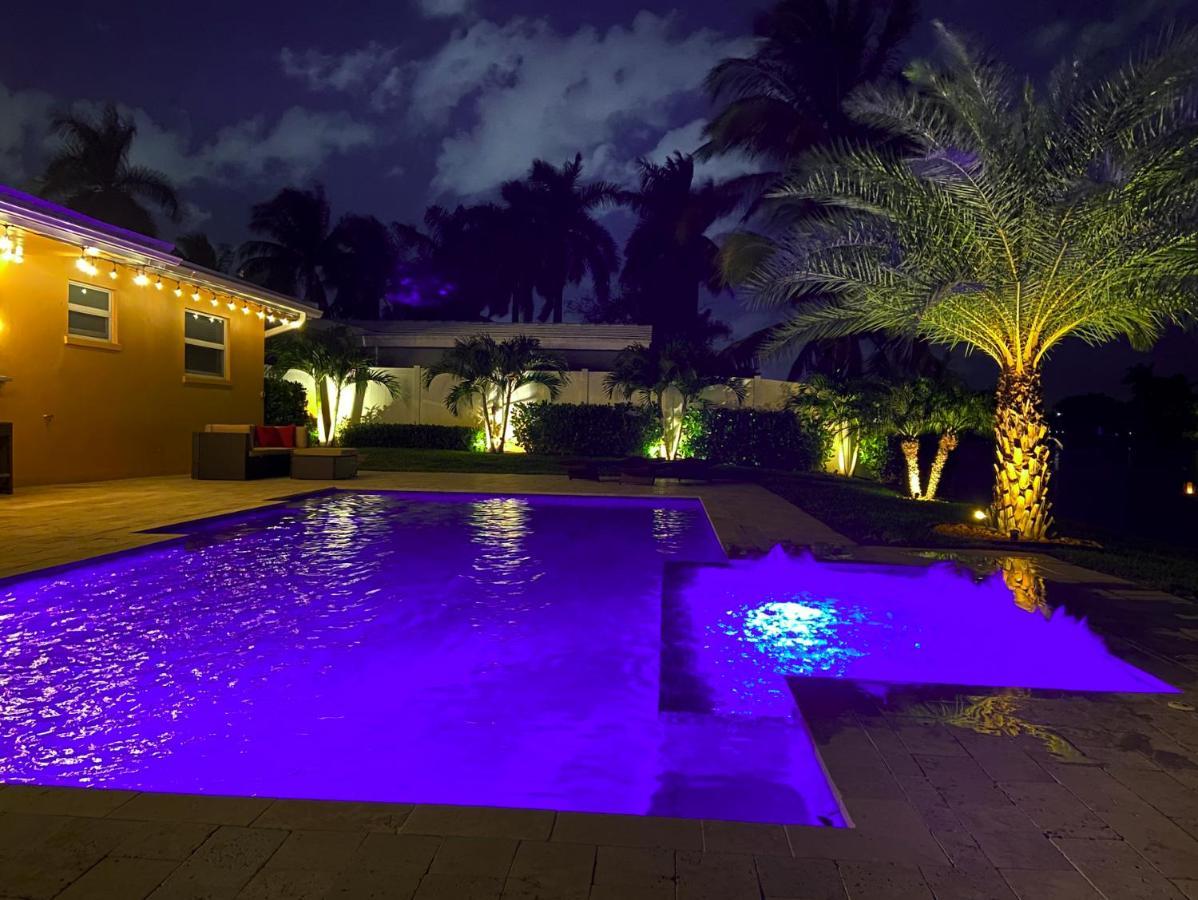 New! Waterfront Heated Pool & Jacuzzi 2 Mi To Beach - Fishing Pier Relaxing Spa & Hammock فورت لودرديل المظهر الخارجي الصورة